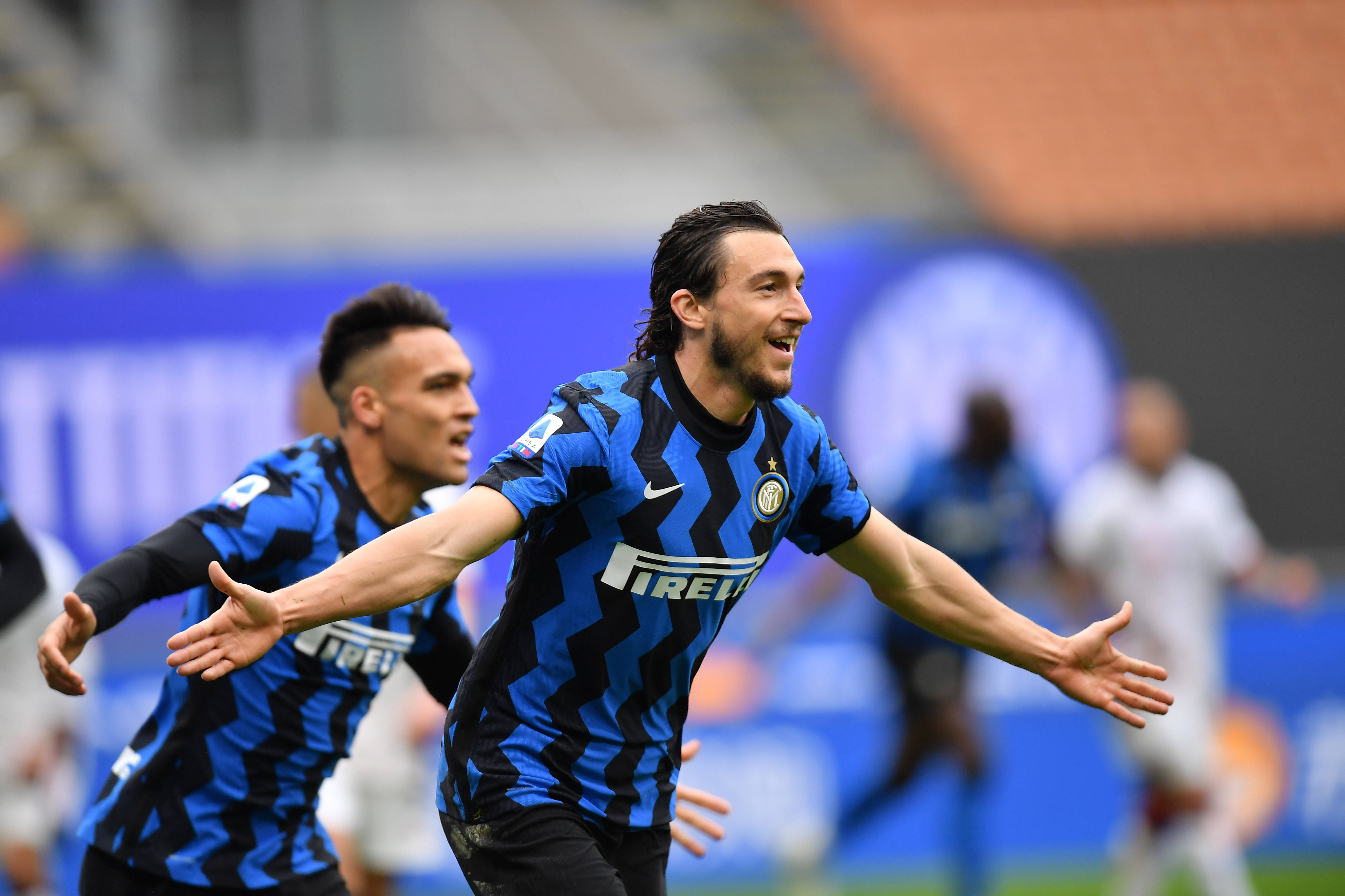 罗马vs那不勒斯：洛伦佐-佩莱格里尼、克里斯坦特首发，麦克托米奈、霍伊伦出战（罗马战那不勒斯：洛伦佐-佩莱格里尼、克里斯坦特先发，麦克托米奈与霍伊伦出战）