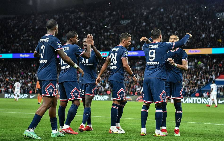 施洛特贝克：当灯光亮起、多特的主场沸腾时，我们很难被击败（施洛特贝克：灯光亮起、主场沸腾之时，多特几乎不败）