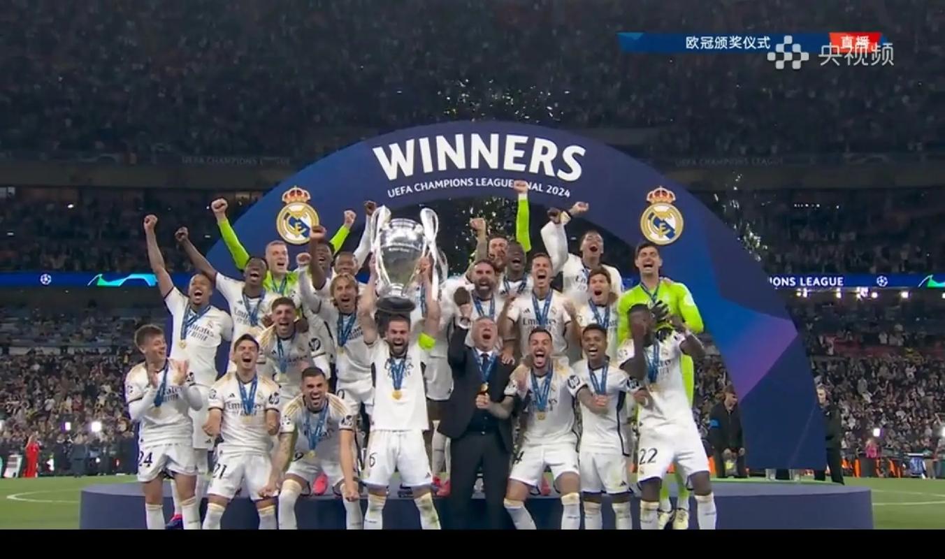 斯基拉：因西涅有望自由转会加盟拉齐奥，并签约至2027年（斯基拉：因西涅或以自由身加盟拉齐奥，合约至2027年）