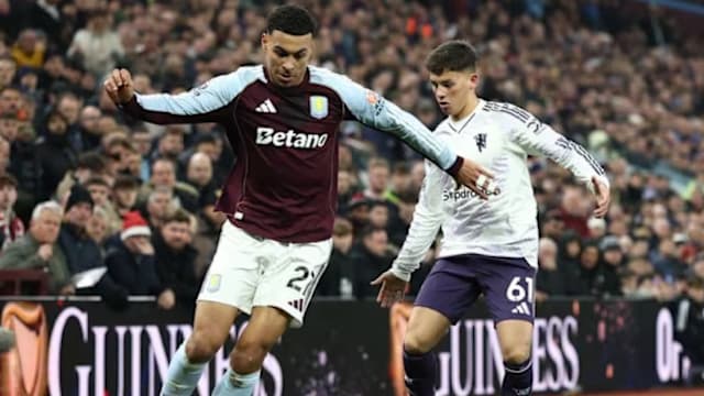 连输埃因霍温、本菲卡，那不勒斯队史首次遭遇欧冠客场连败（客场先后不敌埃因霍温与本菲卡，那不勒斯队史首度在欧冠遭遇连败）