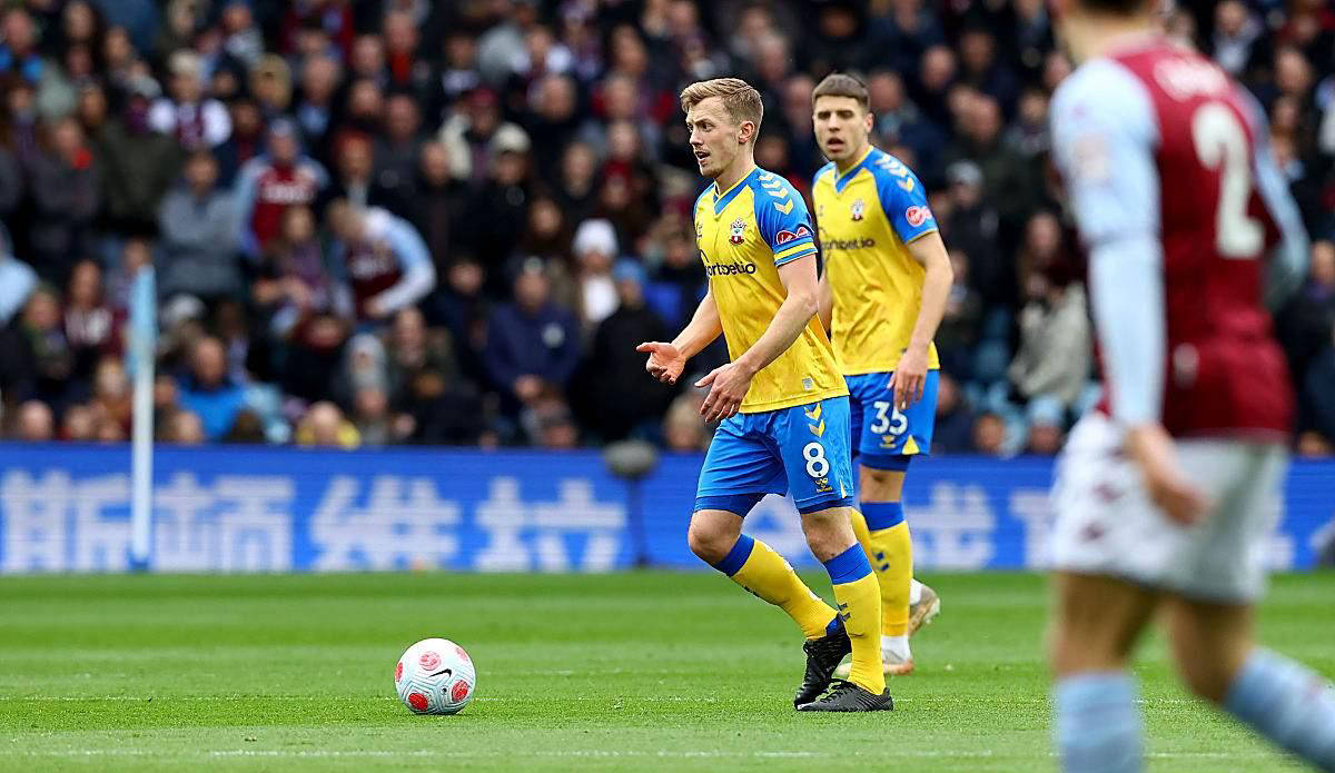 凯尔：比赛中阿德耶米被挑衅但保持了冷静，这说明他又成长了（凯尔：阿德耶米在比赛遭挑衅仍冷静应对，体现了他的又一次成长）