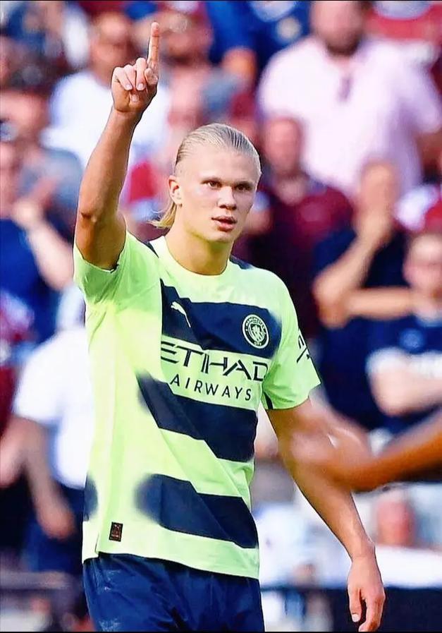 国米名宿斯坦科维奇之子打入个人塞尔维亚国家队生涯首球（国米名宿斯坦科维奇之子斩获塞尔维亚国家队处子球）