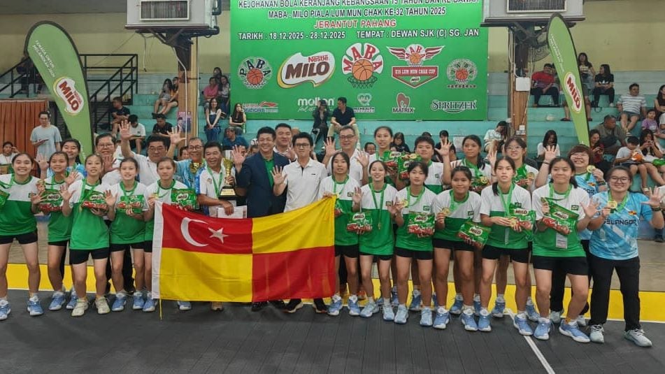 活塞队史35+10+10场次：康宁汉姆2场，其他球员合计2场（活塞队史35+10+10次数：康宁汉姆2场，其余球员合计2场）