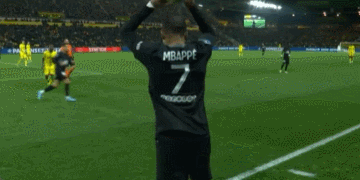 德天空：米兰先租后买正式报价菲尔克鲁格，西汉姆正在评估（德天空：米兰提交先租后买方案求购菲尔克鲁格，西汉姆评估中）